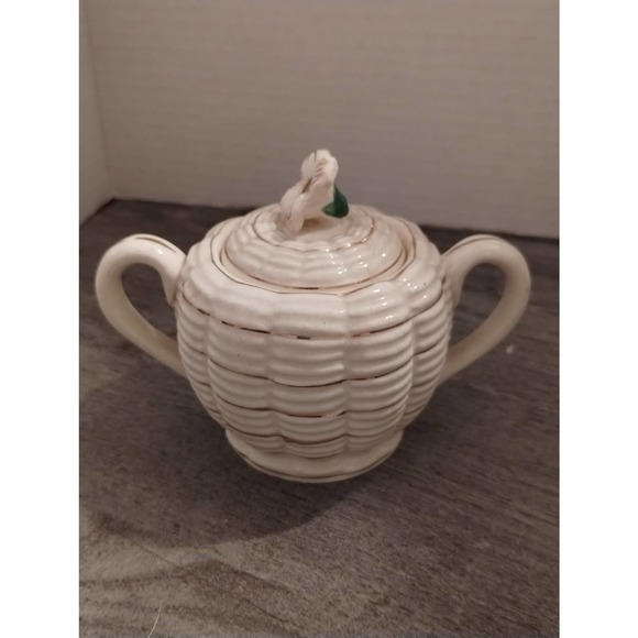 Japanese Basket Weave Porcelain Creamer and Sugar Bowl with Lid - Picture 12 of 12